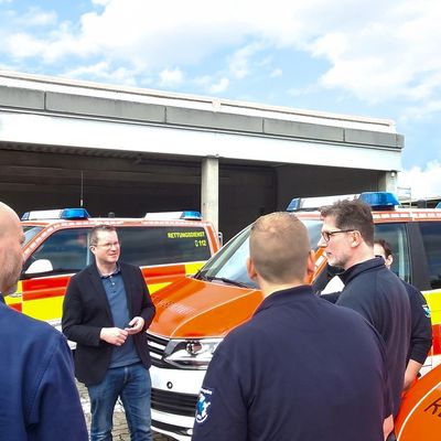RKiSH: Rund 600 Einsätze im ersten Jahr - RKiSH erweitert Akut-Einsatzfahrzeug-Konzept Erfolgreiches Versorgungsmodell wird zusätzlich in Heide-Süd, Pinneberg, Kaltenkirchen und Nordoe eingeführt
