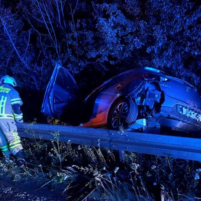 FW Ratingen: Verkehrsunfall nach Ausweichmanöver