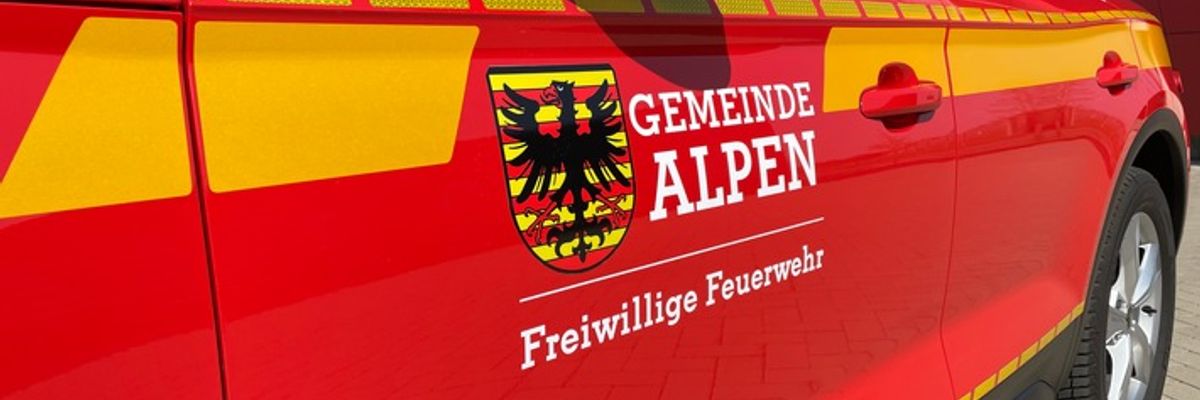 FW Alpen: Feuerwehr Alpen sucht Unfallopfer