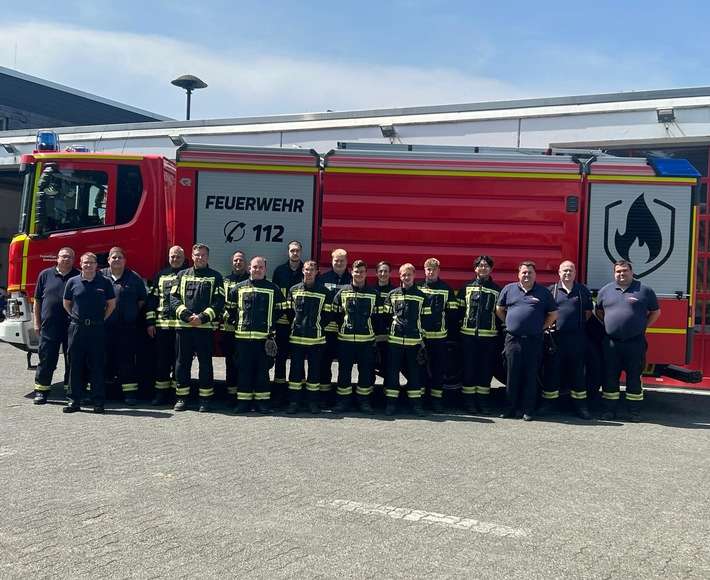 FW Wenden: Neue Maschinisten für Wendener Feuerwehr