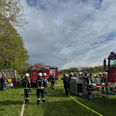FW Allensbach: B3 Fläche groß