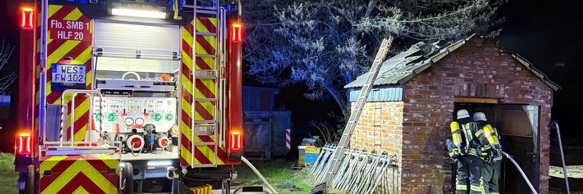 FW-Schermbeck: Brand wirtschaftliche genutztes Gebäude