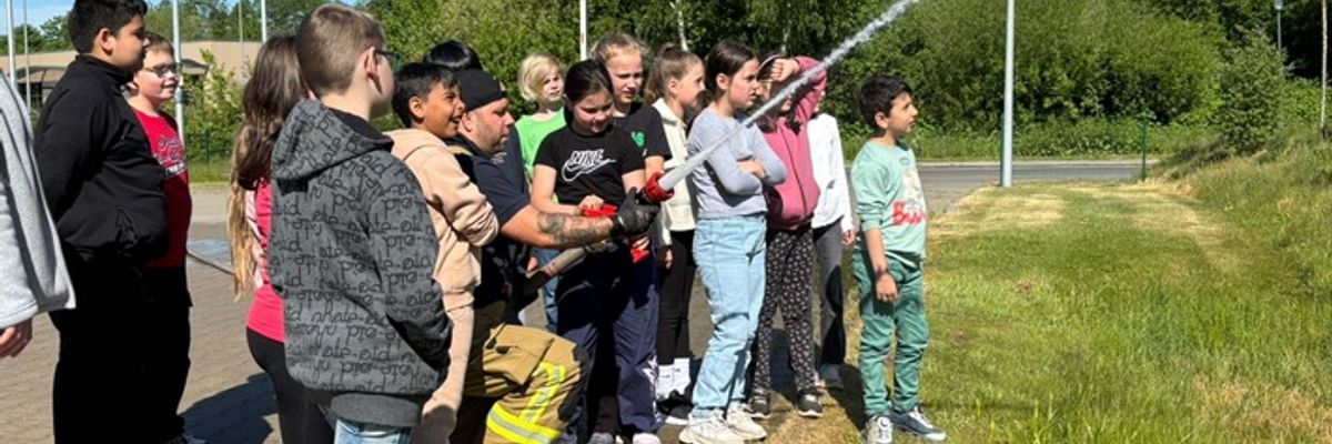 FW-OLL: Brandschutzerziehung hautnah: Feuerwehr Wildeshausen veranstaltet Aktionstag für Kinder