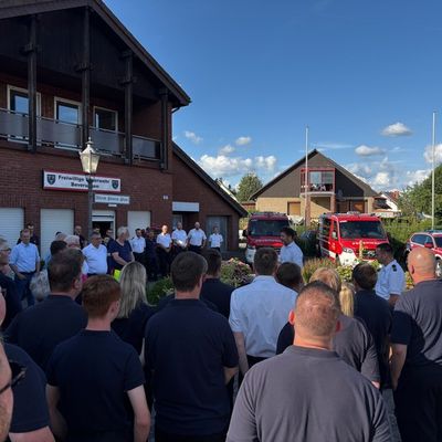 FW Beverungen: Feuerwehr Beverungen stellt neue Einsatzfahrzeuge und moderne Logistikkomponenten offiziell in Dienst / Eine Investition in die Sicherheit der Beverunger Bevölkerung