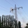 FW-OG: Leeres Storchennest brennt auf Hochspannungsmast