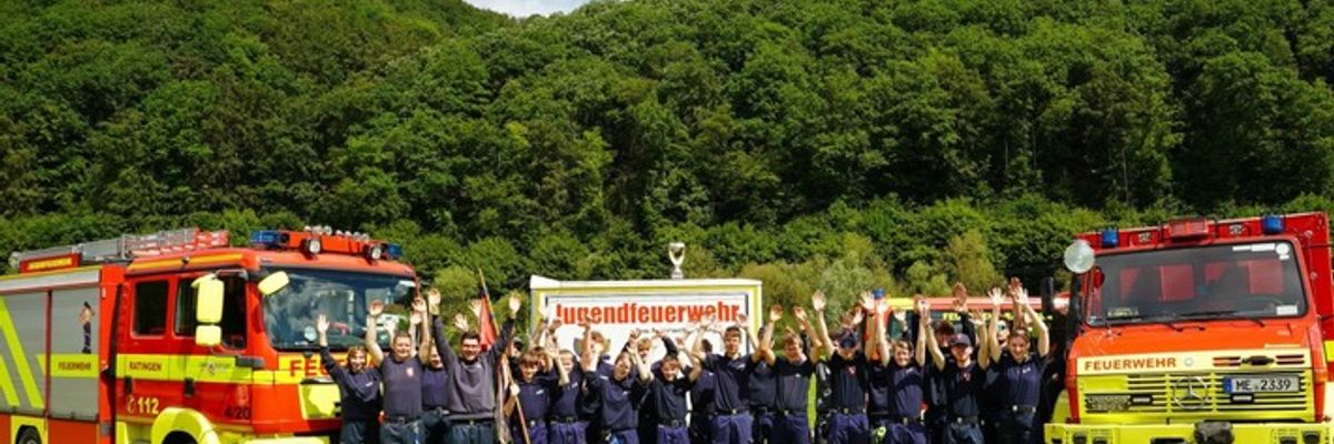 FW Ratingen: Jugendfeuerwehr trotzt Regen beim Kreiszeltlager