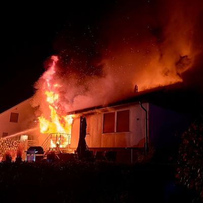 FW-OE: Gebäudevollbrand in Attendorn-Biekhofen