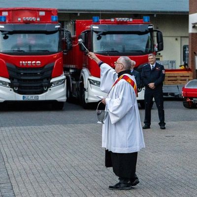 FW-KLE: Neue Fahrzeuge und Ausrüstung übergeben und eingeweiht