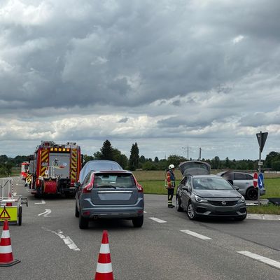 FW Gundelfingen: Verkehrsunfall bei Gundelfingen - Mehrere Verletzte