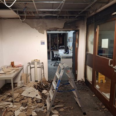 KFV-CW: Brand in Reha-Klinik Mehr als 200 Patienten in Dobel evakuiert/Beherzter Patient startet Löscharbeiten/40 Zimmer nicht mehr bewohnbar