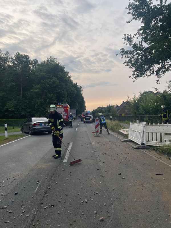 FW-Schermbeck: Unfall auf der Dorstener Straße