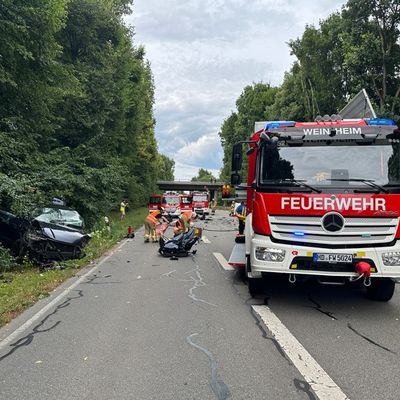 FW Weinheim: Feuerwehr Weinheim im Aufwendiger Feuerwehreinsatz mit technischer Rettung auf der Westtangente