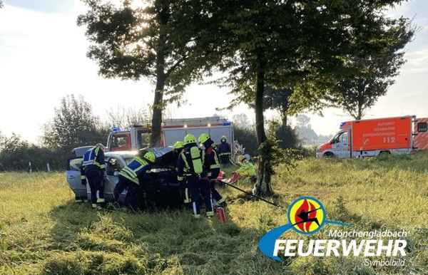 FW-MG: Drei Verletzte nach Auffahrunfall