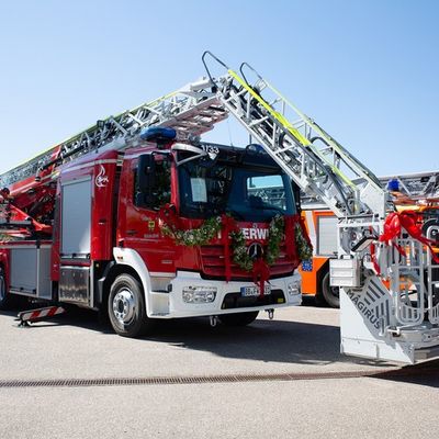 FW Weil der Stadt: Neue Drehleiter für die Feuerwehr Weil der Stadt