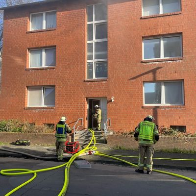FW-KLE: Kellerbrand in Mehrfamilienhaus