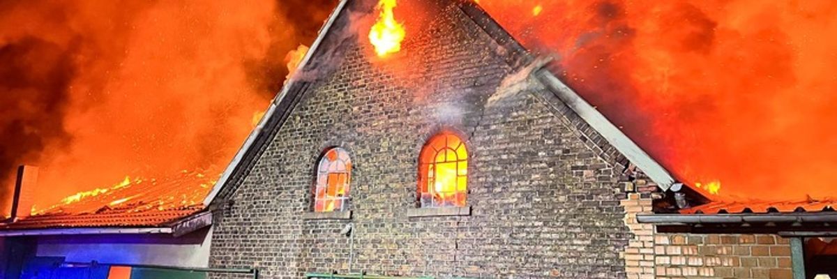 FW-WRN: Scheunenbrand in Werne-Schmintrup