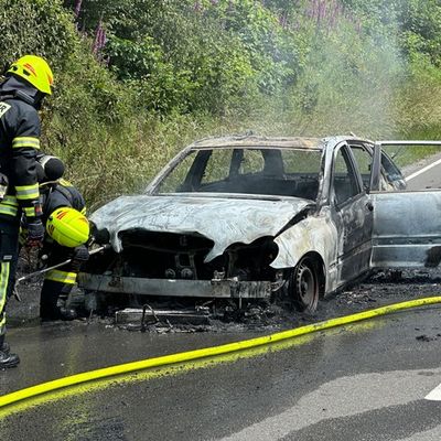 FW Finnentrop: PKW-Brand in Rönkhausen
