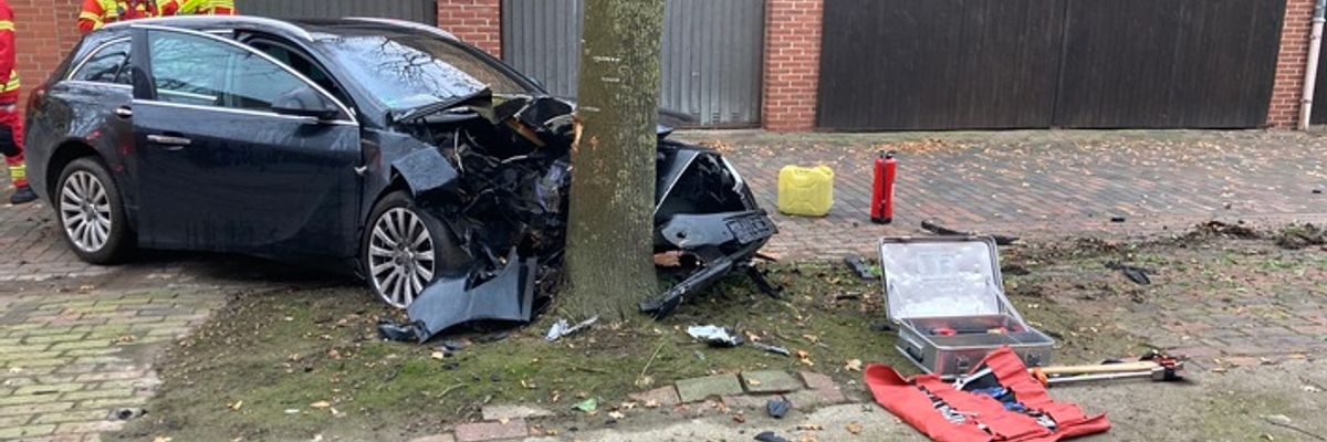 FW Minden: FW Minden: Schwerer Verkehrsunfall in Minderheide