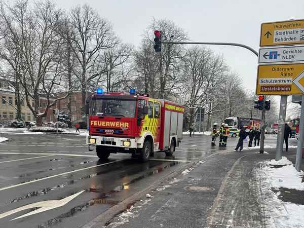 FW-AUR: Feuer in Wohnung rasch bekämpft