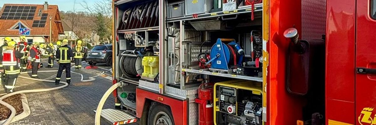 FW Kreuzau: Kellerbrand in Untermaubach Menschenleben in Gefahr /Vollalarm für die Feuerwehr Kreuzau