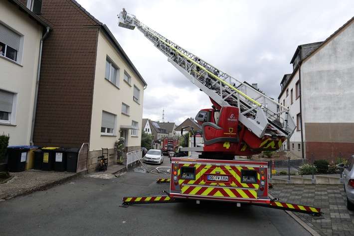 FW-DO: Kellerfeuer in Dortmund-Berghofen schnell unter Kontrolle
