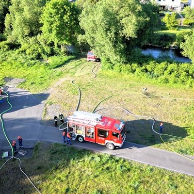 FW-AR: Jugendfeuerwehr simuliert Vegetationsbrandbekämpfung