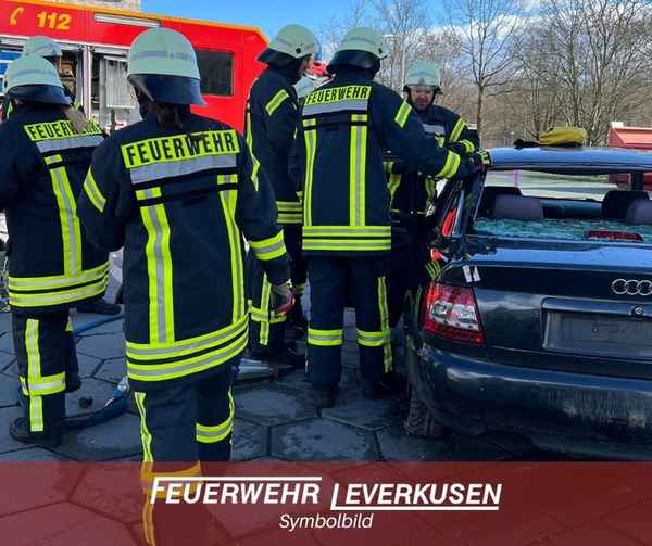 FW-LEV: Verkehrsunfall Autobahn A1