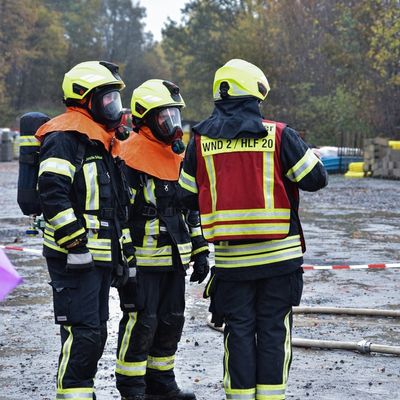 FW Wenden: Jahresabschlussübung der Freiwilligen Feuerwehr der Gemeinde Wenden
