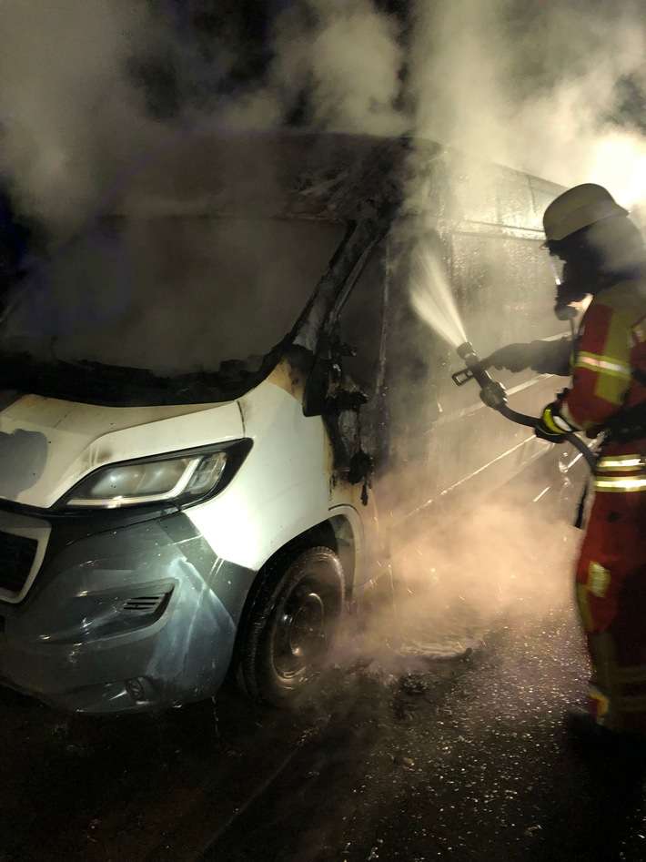 FW Minden: Einsatzreicher Freitag für die Feuerwehr Minden