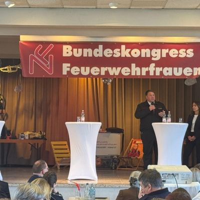 FW Weinheim: Mehr Frauen an den Brandherd!