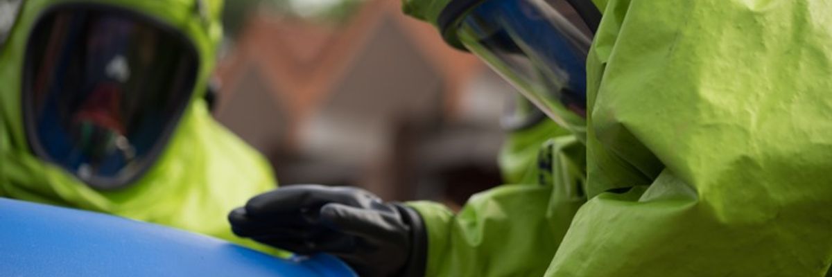FW Norderstedt: Einsatzreicher Mittwochvormittag - Gefahrstoffeinsatz und drei Paralleleinsätze