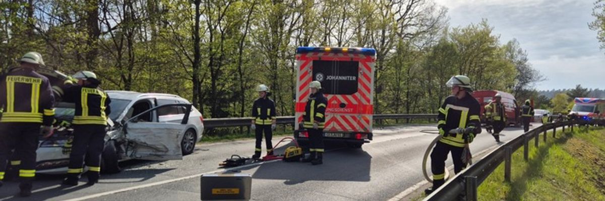 FW Südheide: Schwerer Verkehrsunfall auf der Weyhäuser Straße bei Unterlüß