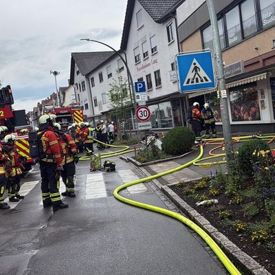 Feuerwehr Weil: Brand in Nagelstudio - Innenstadt Weil am Rhein