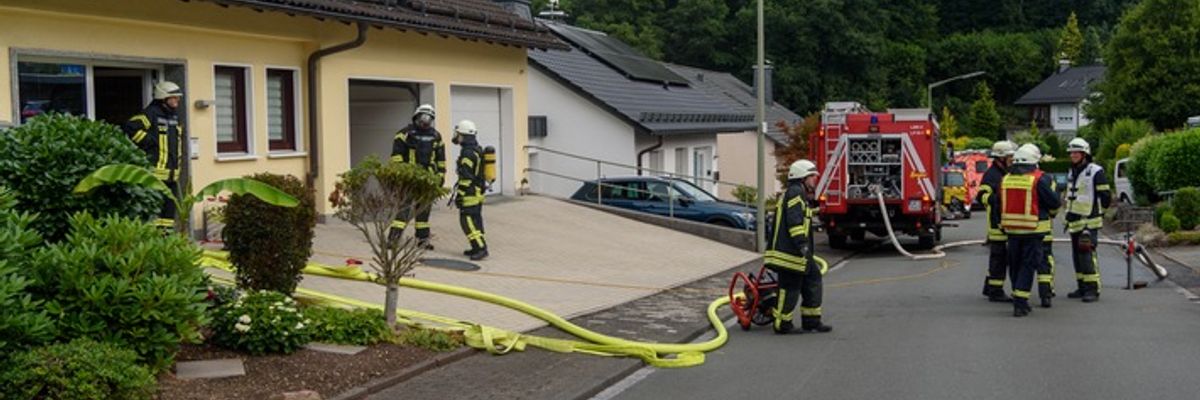 FW-OE: brennende Strom-Unterverteilung im Keller