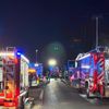 FW-NE: Auffahrunfall auf der A57 - Lkw kollidiert mit Baustellen-Warneinrichtung