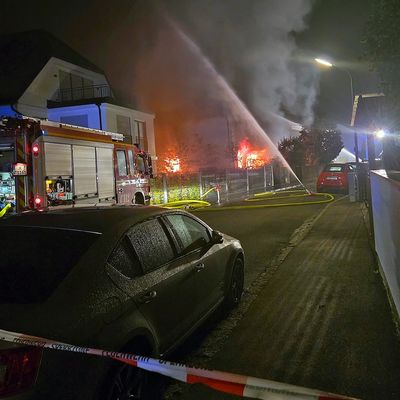 FW-M: Explosionen in Wohnhaus (Lerchenau)