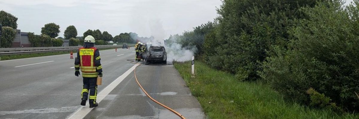 FW-ROW: Rauchmelder, Brände, Türöffnungen und Unfälle - Ehrenamtliche Feuerwehrkräfte in der Samtgemeinde Zeven im Dauereinsatz