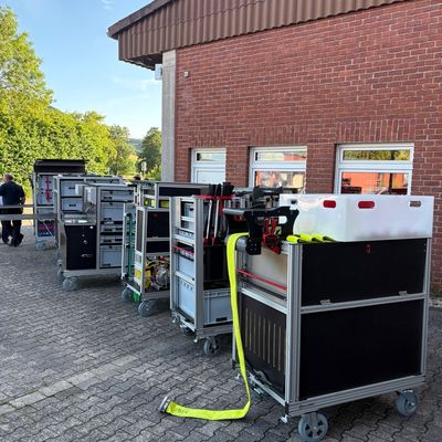 FW Beverungen: Feuerwehr Beverungen stellt neue Einsatzfahrzeuge und moderne Logistikkomponenten offiziell in Dienst / Eine Investition in die Sicherheit der Beverunger Bevölkerung