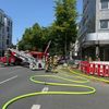 FW-E: Erneutes Brandereignis in leerstehendem Bürogebäude - Menschenrettung eingeleitet, fünf Etagen aufwendig durchsucht