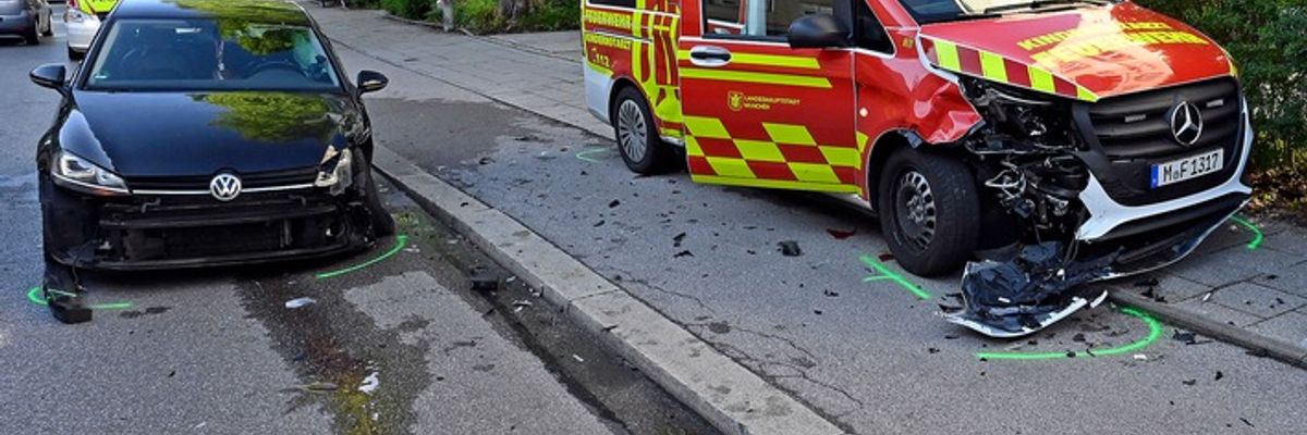 FW-M: Eigenunfall mit hohem Schaden (Milbertshofen)