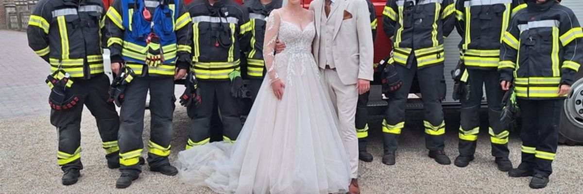 FW-KLE: Feueralarm bei der Hochzeit - ein Funken Romantik mit echtem Einsatz