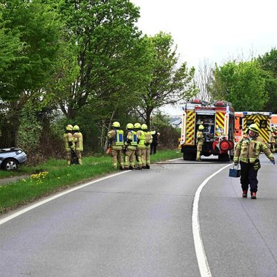FW Pulheim: Unfall auf der L213 - Zwei Verletzte