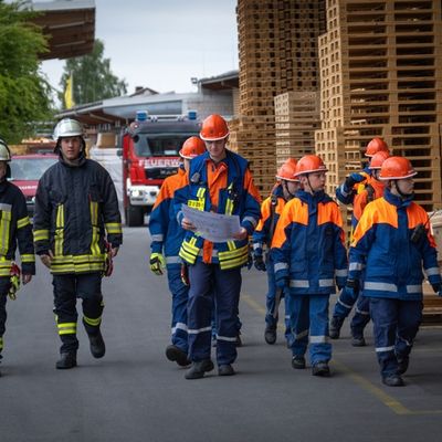 FW-AR: Berufsfeuerwehrtag der Jugendfeuerwehr Bruchhausen-Niedereimer - 24 Stunden im Einsatz