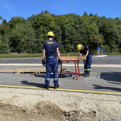 FW Konstanz: Gemeinsame Übung - Tiefbauunfall auf einer Baustelle