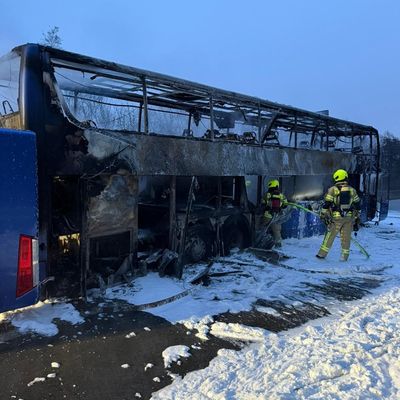 FW Ratingen: Feuerwehr auf der BAB 52 gefordert