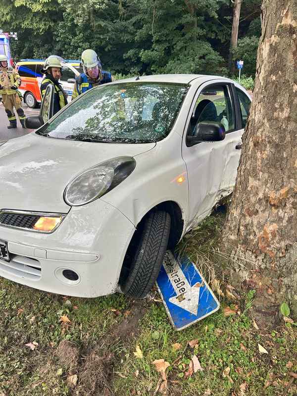 FW-EN: Feuerwehr im Dauereinsatz - Verkehrsunfall auf Ender Talstraße