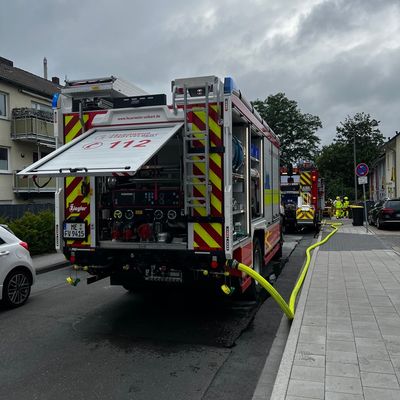 FW-Velbert: Brand in Mehrfamilienhaus in Velbert-Neviges