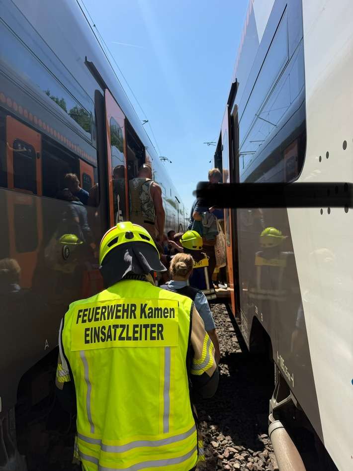 FW Kamen: Personenunfall im Bahnhof Kamen Methler