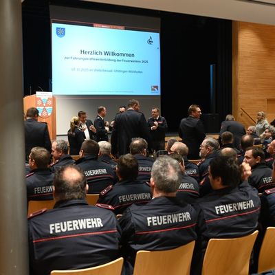 KFV Bodenseekreis: Führungskräftefortbildung: Großes Interesse an Feuerwehr-Vorträgen des Landratsamts