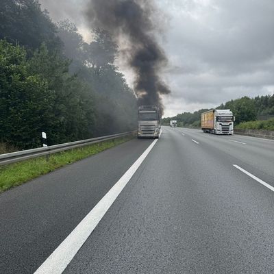 FW Helmstedt: LKW Brand auf der A2